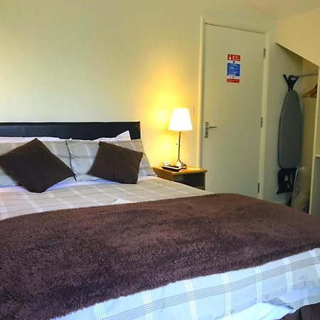 Redbeck Motel Вэйкфильд Экстерьер фото