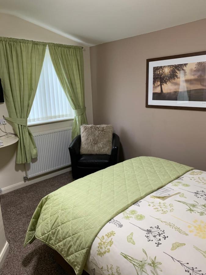 Redbeck Motel Вэйкфильд Экстерьер фото