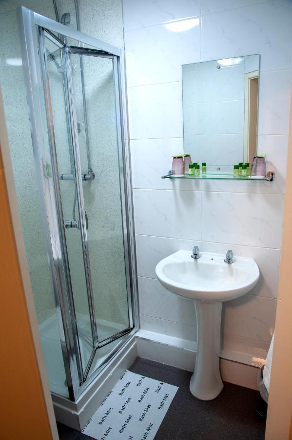 Redbeck Motel Вэйкфильд Экстерьер фото